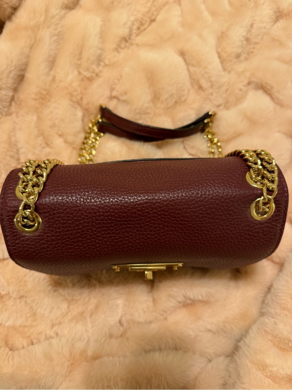 Michael Kors Women's Burgundy Leather Chain-Handle Shoulder Bag - Picture 4 of 9